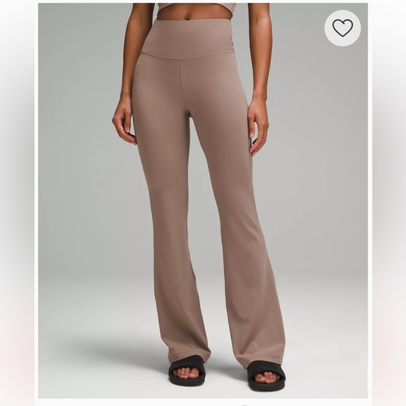 Lululemon groove super-high-rise nulu flared pant regular in moonlit magenta - Picture 4 of 4